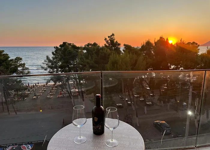 Sunset Luxury Shengjin شقة